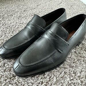 Mezlan black leather loafers size 8